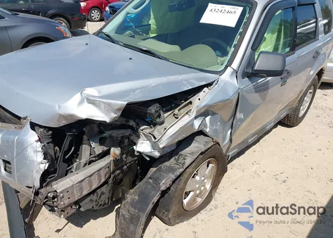 2010 Ford Escape Xlt from USA, damaged, VIN 1FMCU0DG8AKA47173